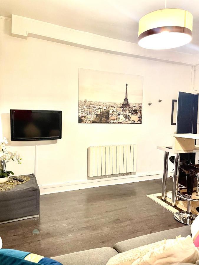 Cozy Studio Chatelet Paris Bagian luar foto