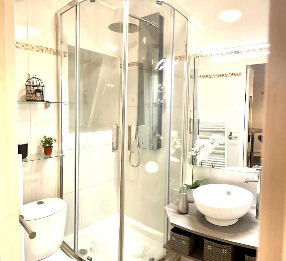Cozy Studio Chatelet Paris Bagian luar foto