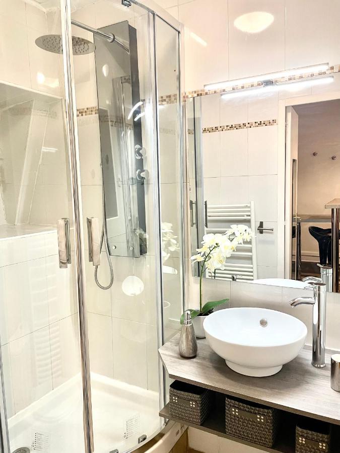 Cozy Studio Chatelet Paris Bagian luar foto